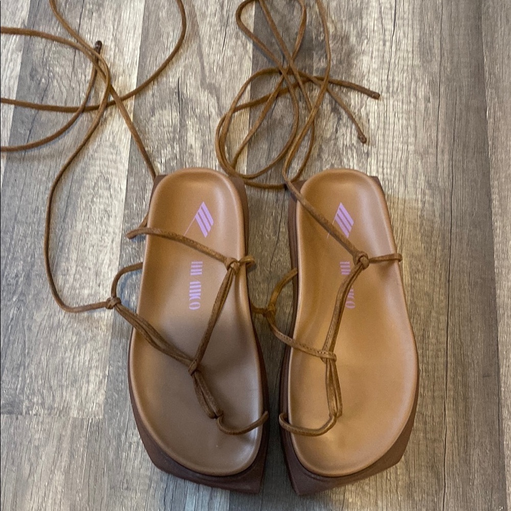 "RENÉE" CIGAR FLAT THONG - Picture 2 of 7